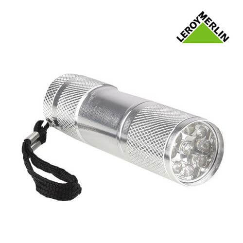 Lampe De Poche Torche LED Avec Focus Basique, 270lm - Fonctionne Avec 3  Piles AA 1.5V - Noir - Portée 220m